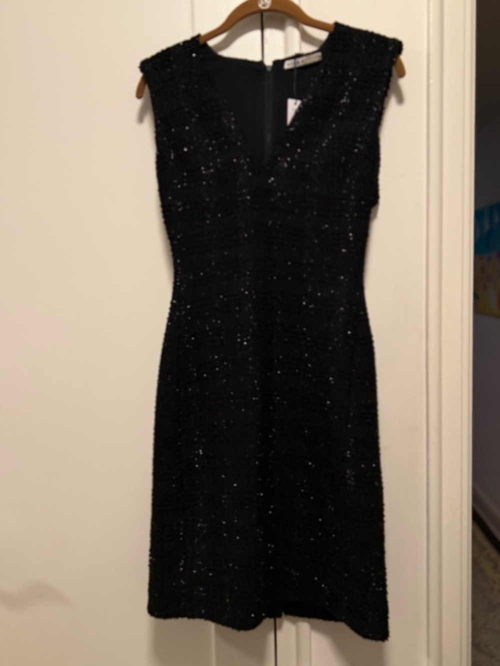 Alice+Olivia Black Metallic V-Neck Sheath Dress - Size 2 - BNWT!